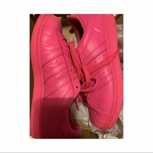 Pharrell Pink adidas